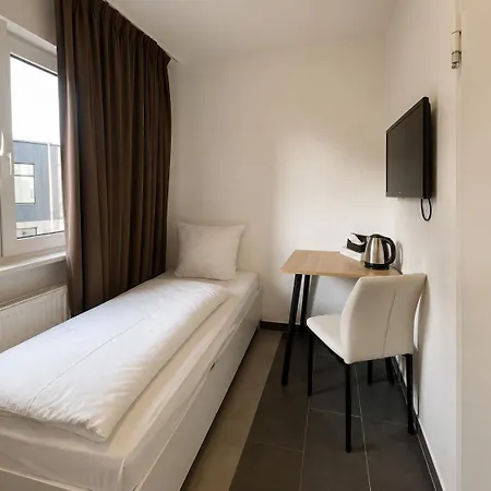Main Crown Hotels